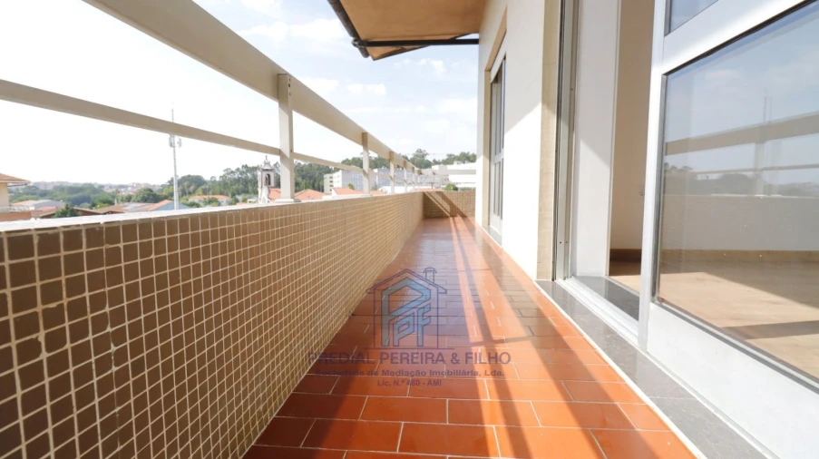 Apartamento T3 para Venda em Fânzeres e São Pedro da Cova Foto 18