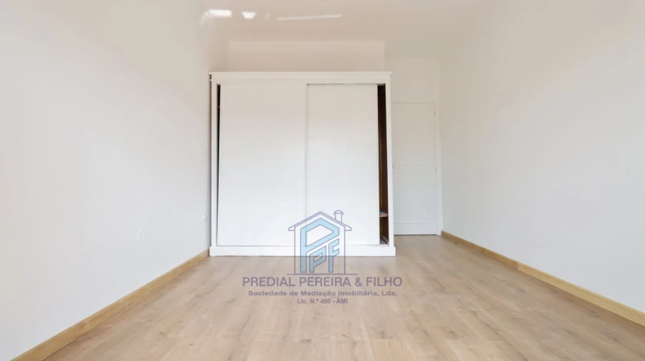 Apartamento T3 para Venda em Fânzeres e São Pedro da Cova Foto 21