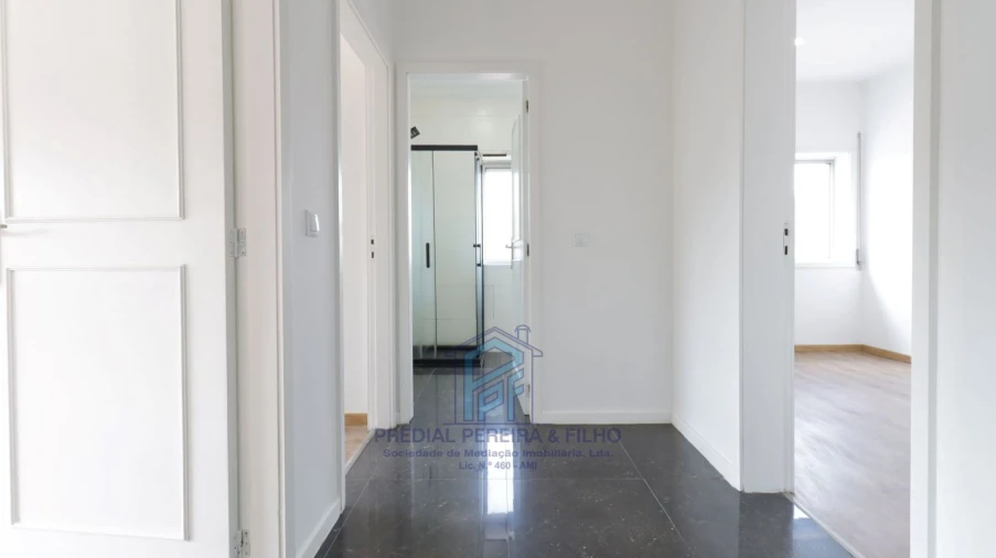 Apartamento T3 para Venda em Fânzeres e São Pedro da Cova Foto 25