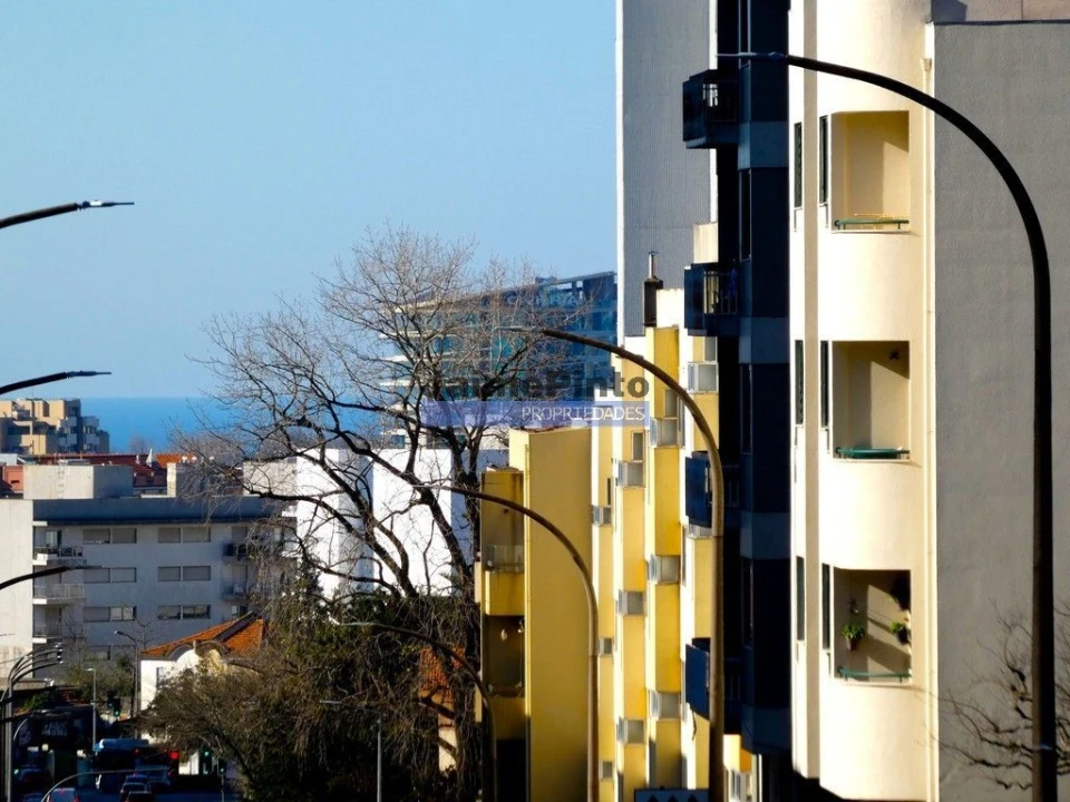 Apartamento T3 para Arrendamento em Cedofeita, Santo Ildefonso, Sé, Miragaia, São Nicolau e Vitória Foto 4