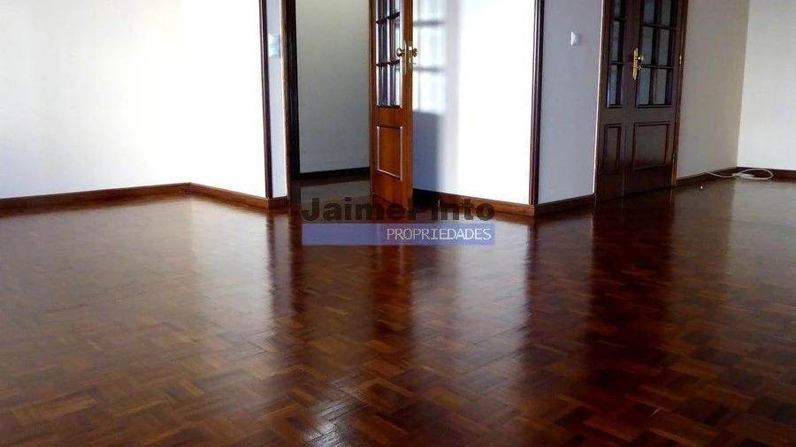 Apartamento T3 para Arrendamento em Cedofeita, Santo Ildefonso, Sé, Miragaia, São Nicolau e Vitória