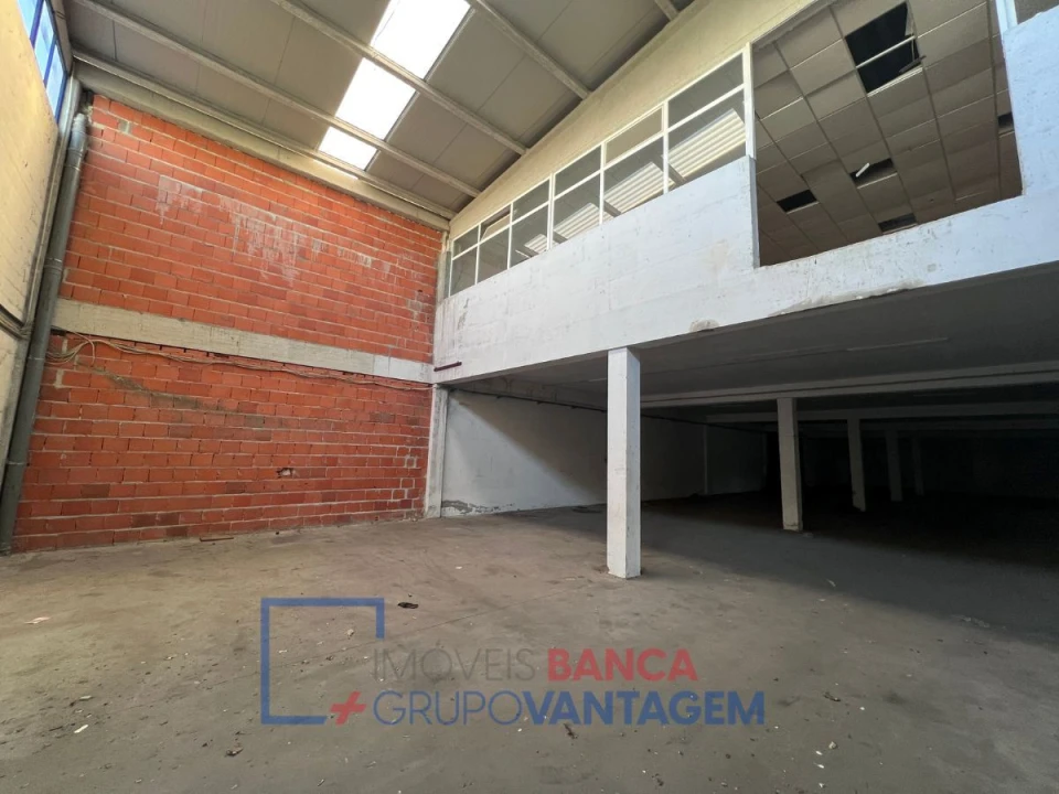 Armazém para Venda em Quinta do Anjo Foto 19