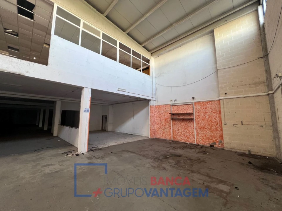 Armazém para Venda em Quinta do Anjo Foto 20