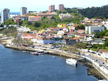 Prédio para Venda em Lordelo do Ouro e Massarelos