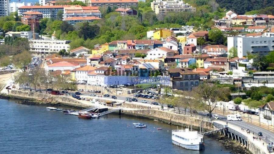 Prédio para Venda em Lordelo do Ouro e Massarelos