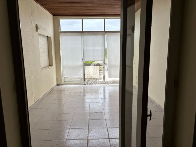 Moradia T4 para Venda em Ponta Delgada (São José) Foto 15