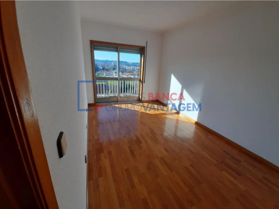 Apartamento T3 para Venda em Rio Tinto Foto 2