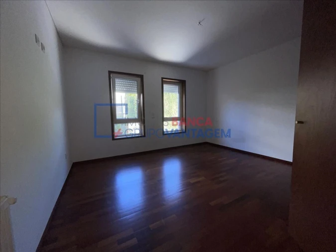 Apartamento T3 para Venda em Bonfim Foto 9