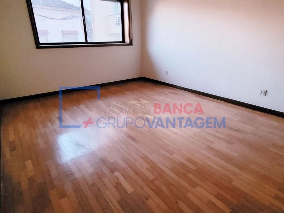 Apartamento T2 para Venda em Aldoar, Foz do Douro e Nevogilde Foto 6
