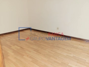 Apartamento T2 para Venda em Aldoar, Foz do Douro e Nevogilde