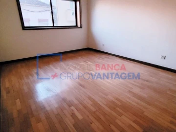 Apartamento T2 para Venda em Aldoar, Foz do Douro e Nevogilde
