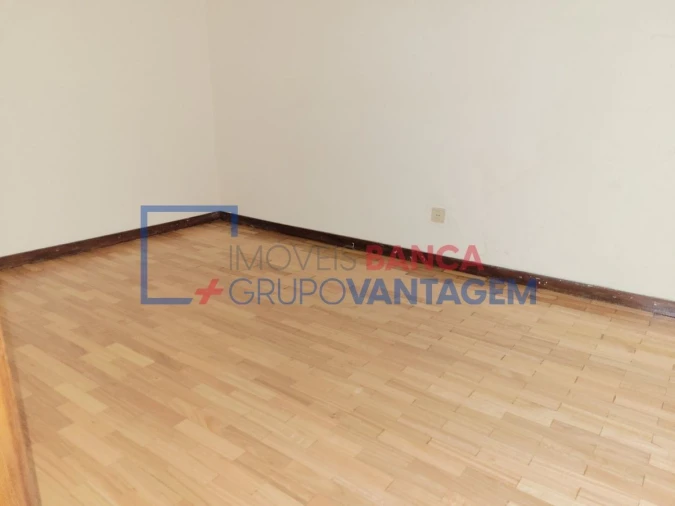 Apartamento T2 para Venda em Aldoar, Foz do Douro e Nevogilde Foto 4