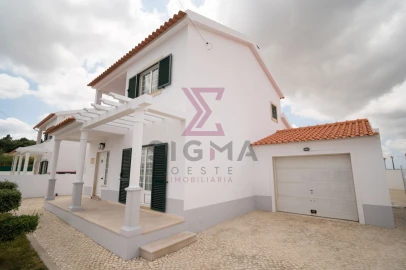 Moradia T4 para Venda em Vermelha