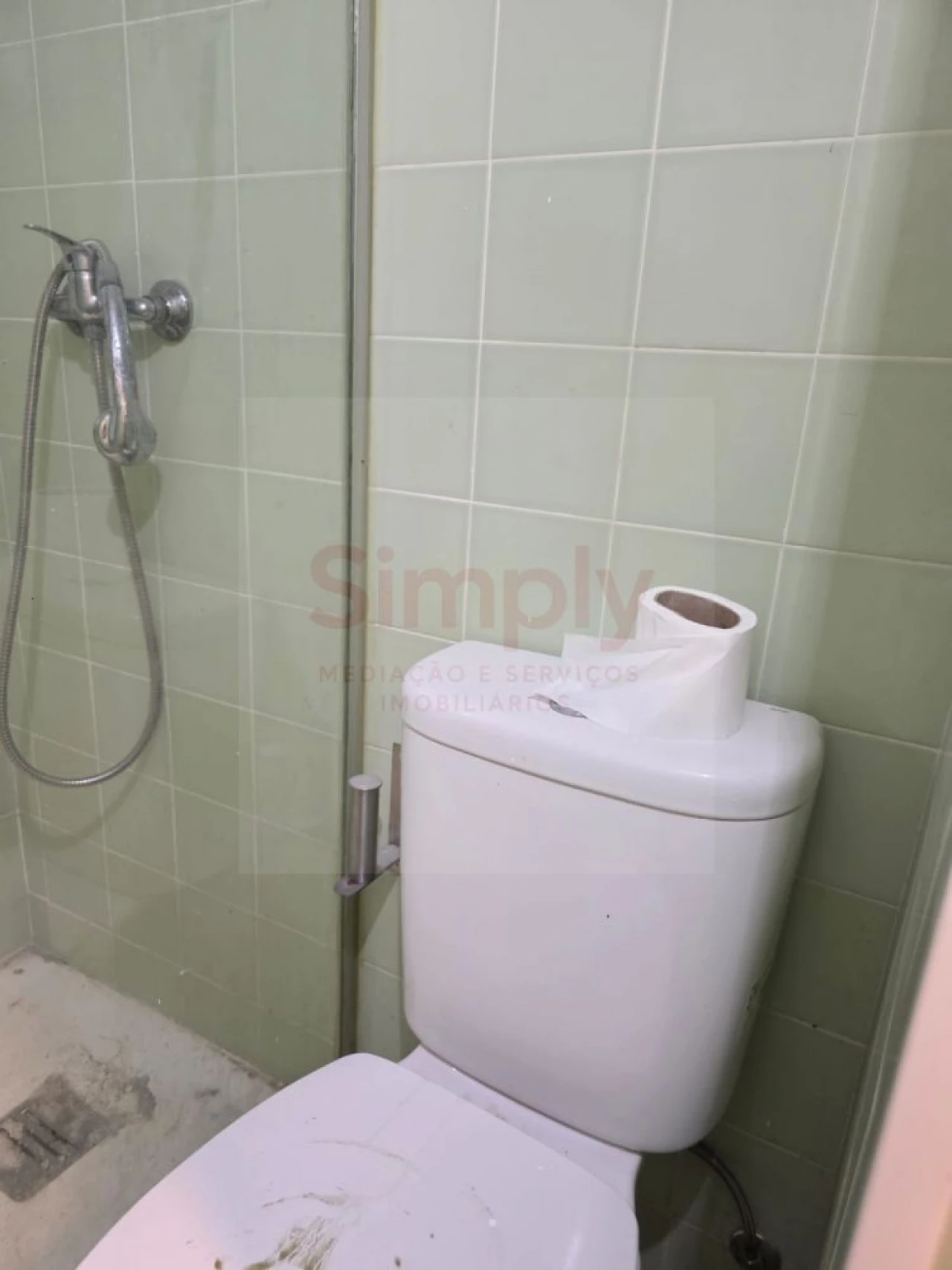 Apartamento T0 para Venda em Ajuda Foto 9