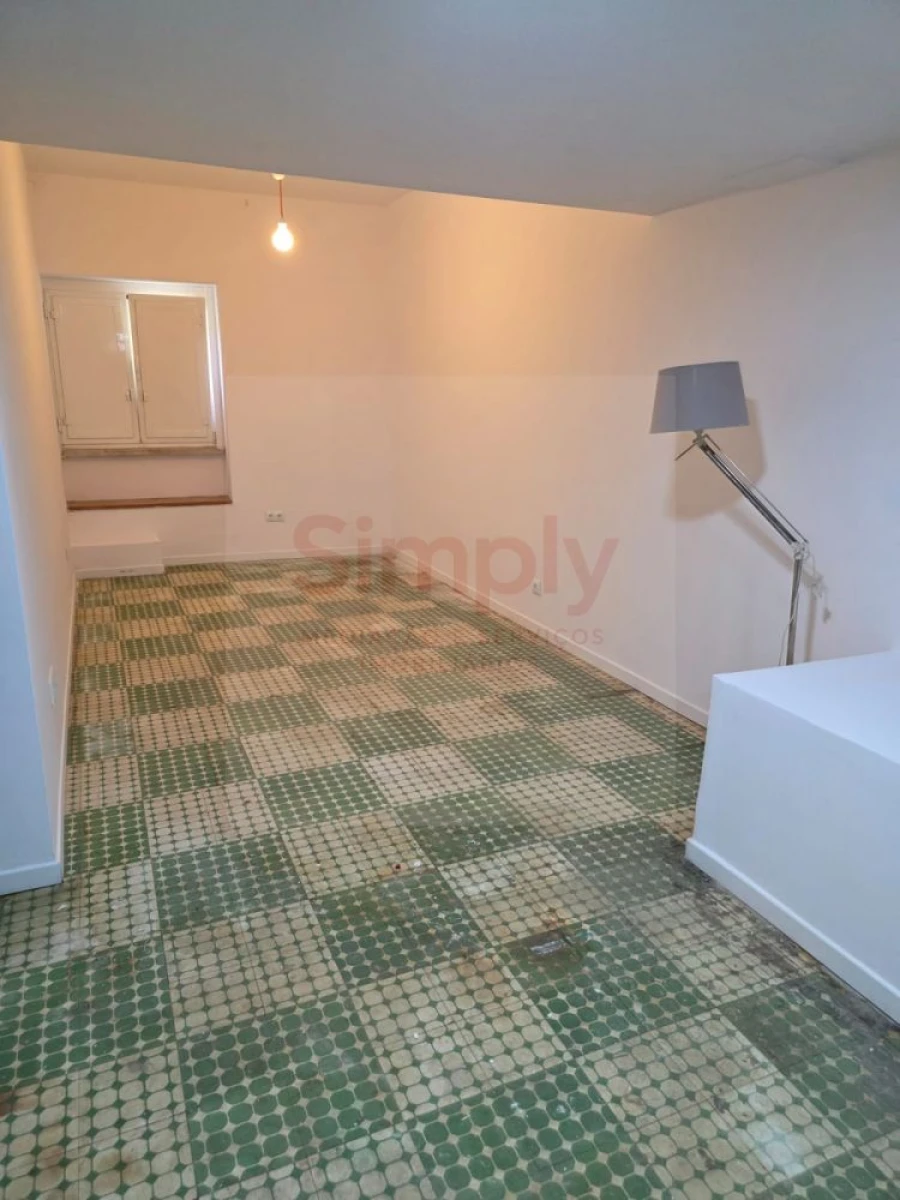 Apartamento T0 para Venda em Ajuda Foto 23