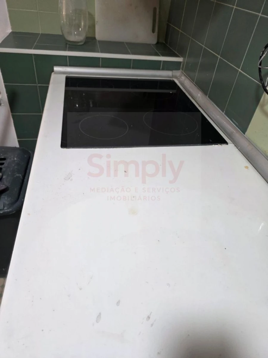 Apartamento T0 para Venda em Ajuda Foto 12