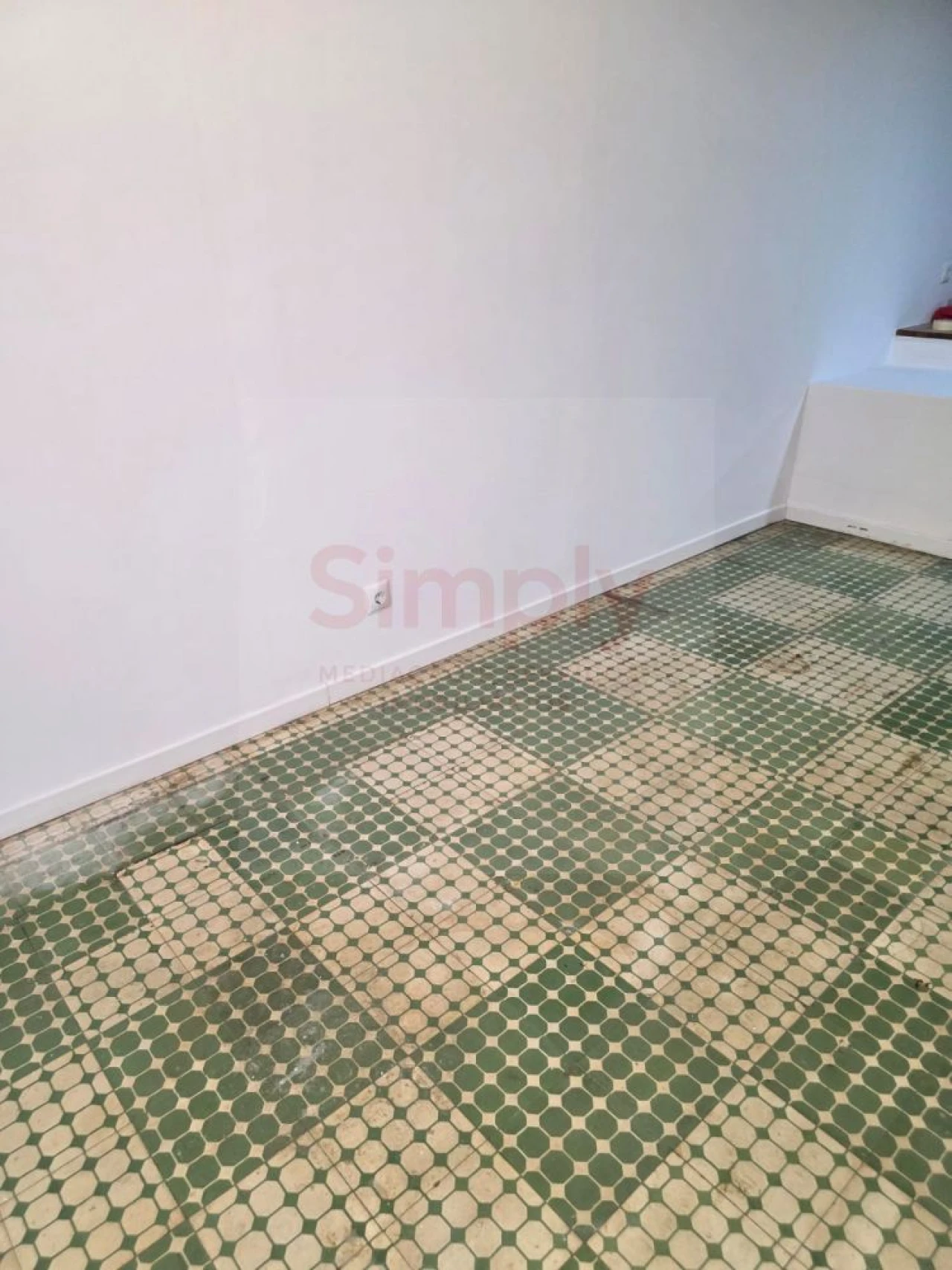 Apartamento T0 para Venda em Ajuda Foto 4