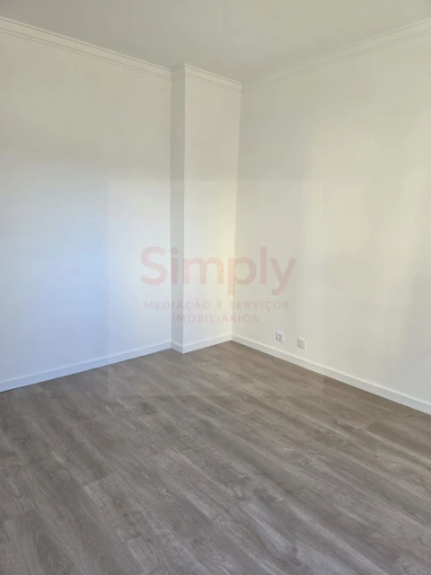 Apartamento T0 para Venda em Porto Salvo