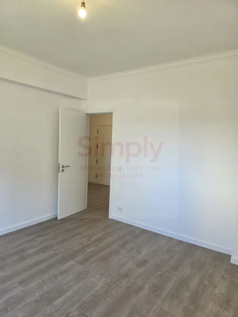 Apartamento T0 para Venda em Porto Salvo