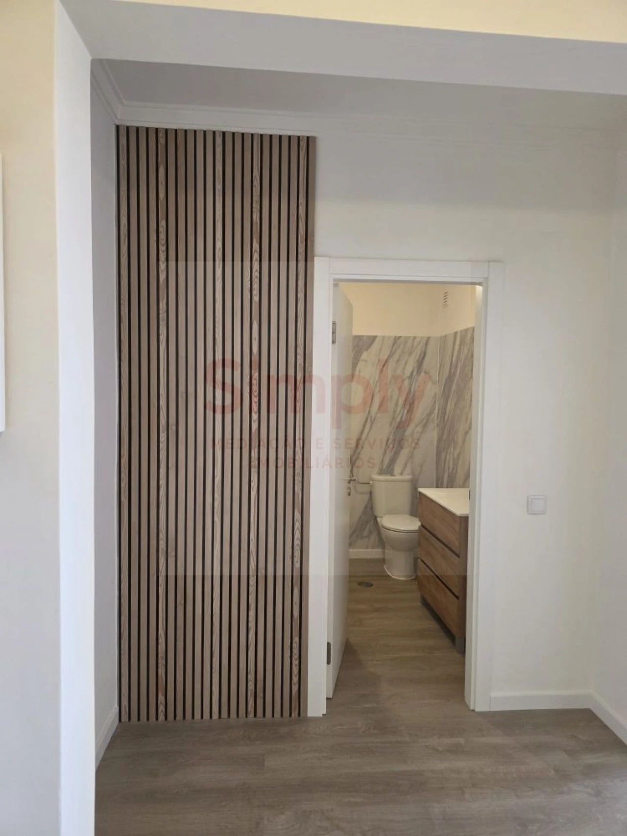 Apartamento T0 para Venda em Porto Salvo Foto 13