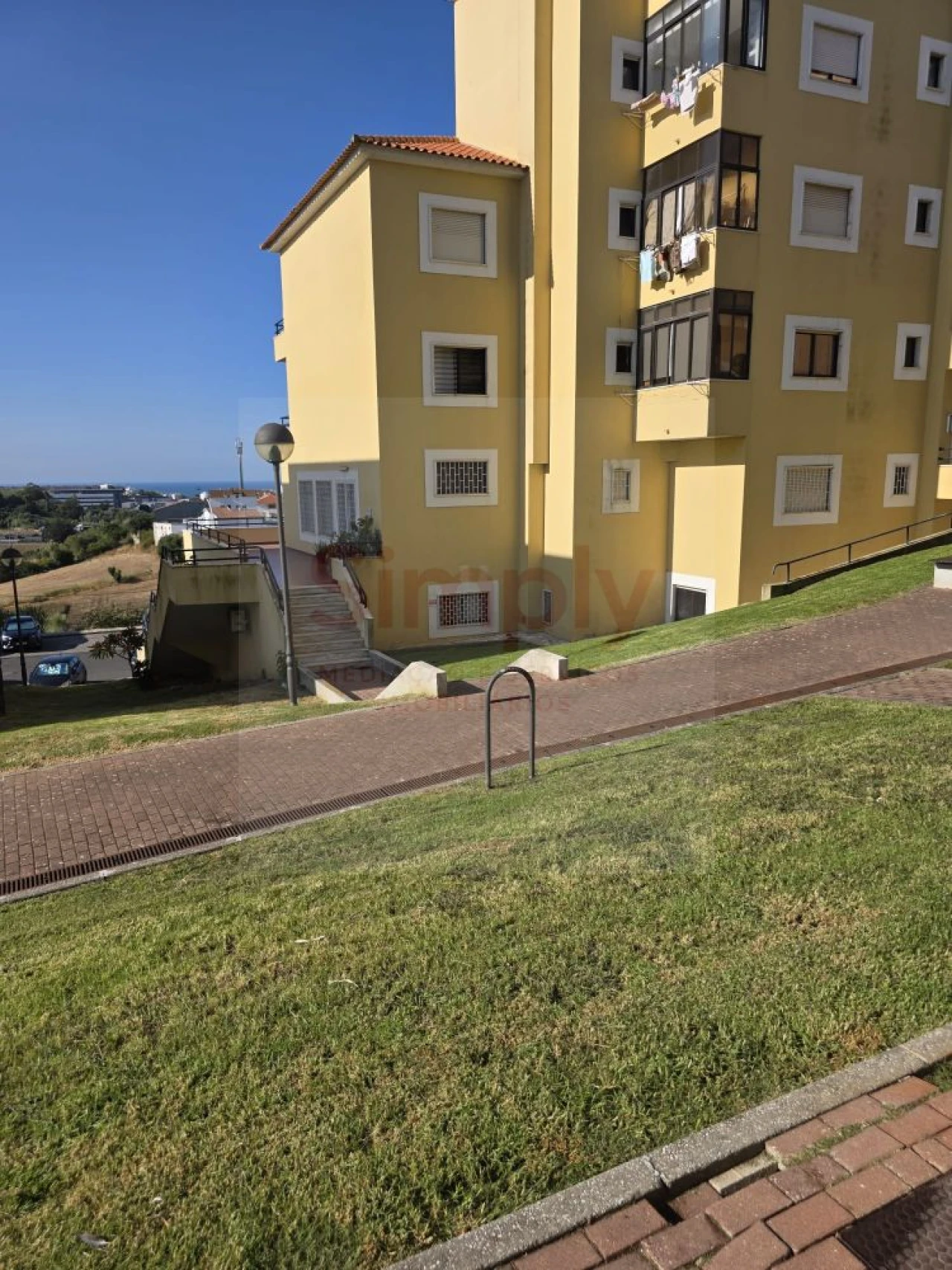 Apartamento T0 para Venda em Porto Salvo Foto 11