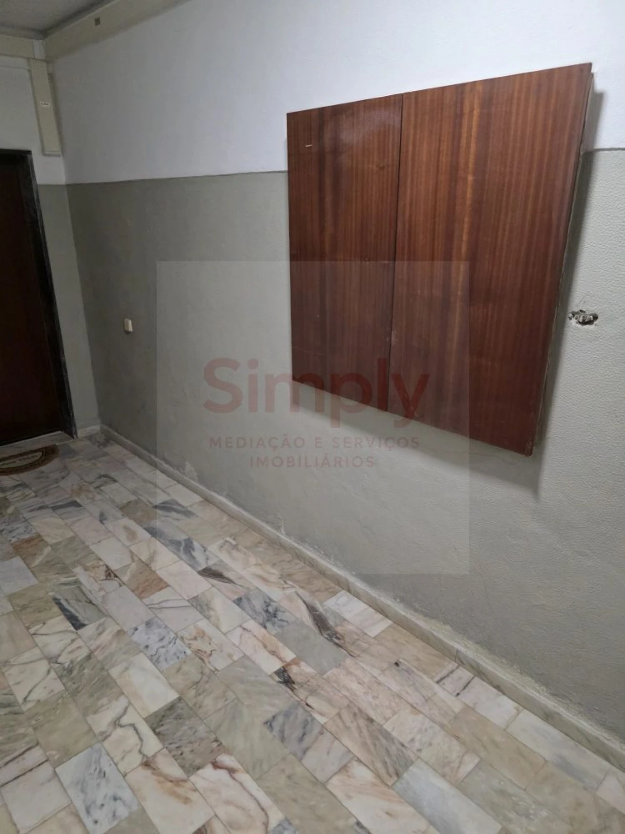 Apartamento T0 para Venda em Porto Salvo Foto 7