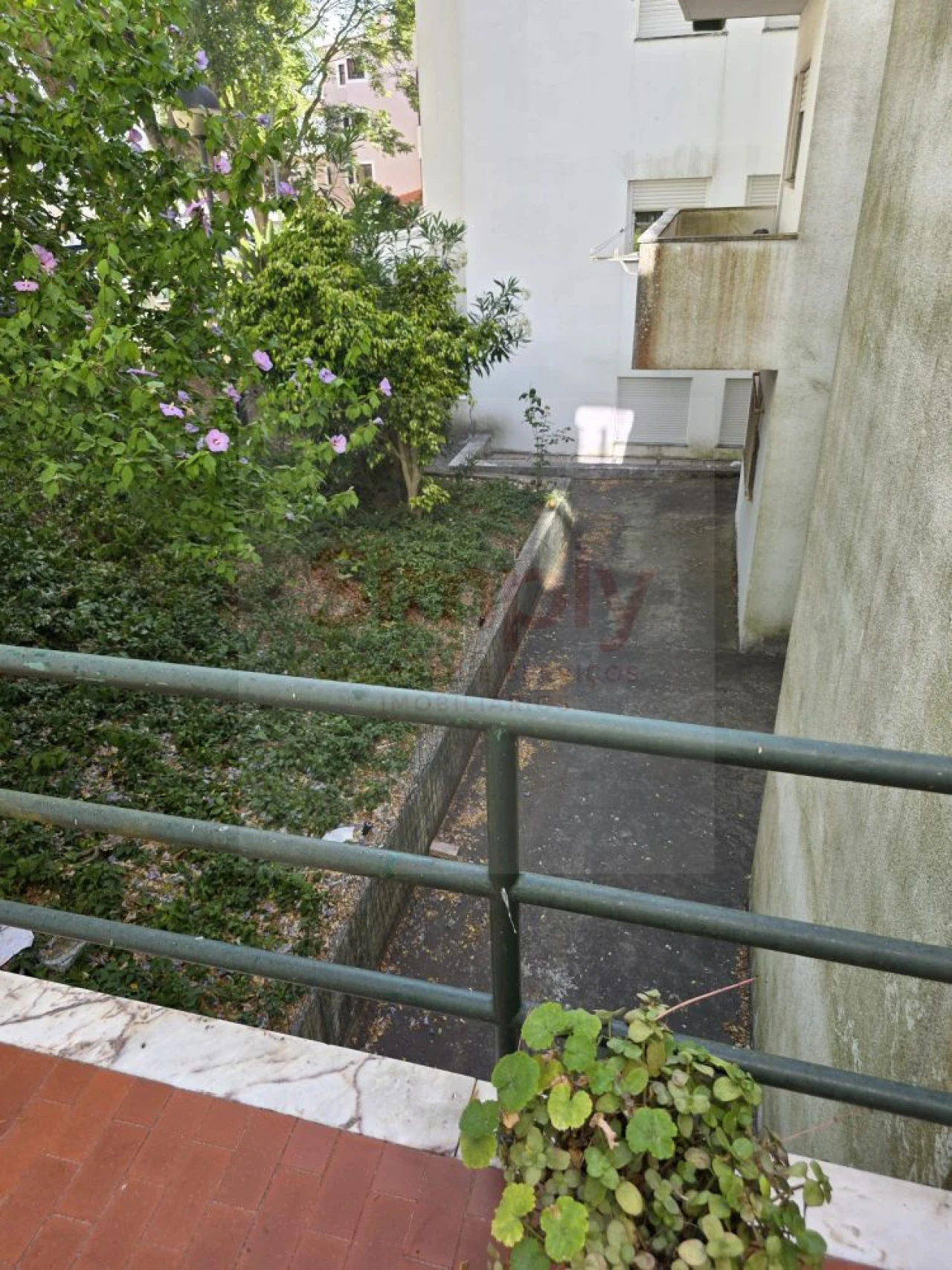 Apartamento T0 para Venda em Porto Salvo Foto 41
