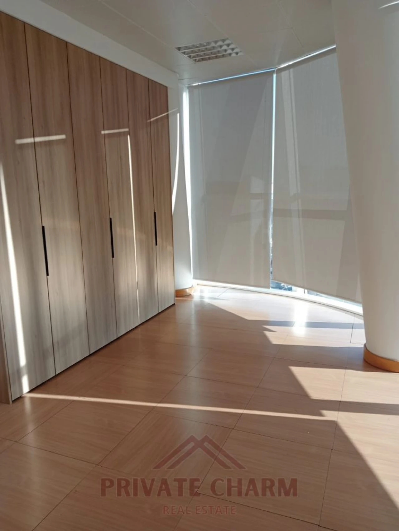 Loja para Arrendamento em Sacavém e Prior Velho Foto 1