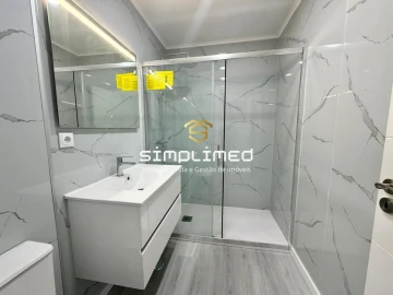 Apartamento T2 para Venda em Corroios