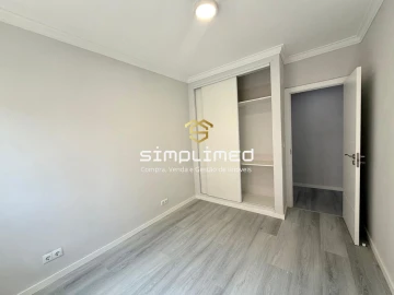 Apartamento T2 para Venda em Corroios
