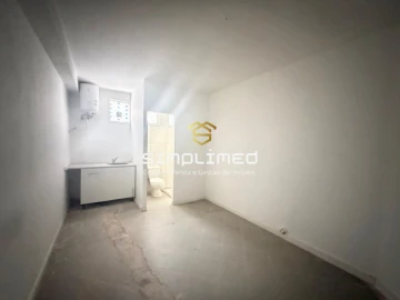 Loja para Venda em Baixa da Banheira e Vale da Amoreira