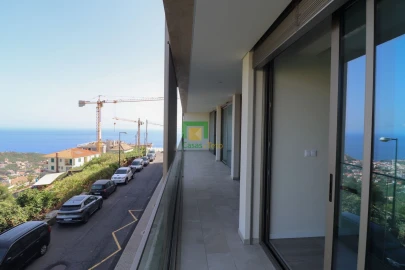 Apartamento T3 para Venda em Estreito de Camara de Lobos