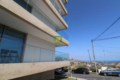 Apartamento T3 para Venda em Estreito de Camara de Lobos