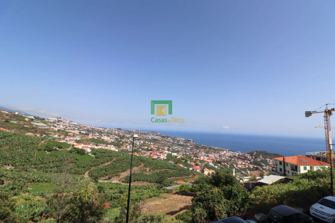 Apartamento T3 para Venda em Estreito de Camara de Lobos Foto 12