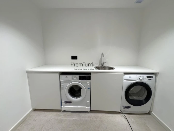 Moradia T4 para Venda em Albufeira e Olhos de Água Foto 35
