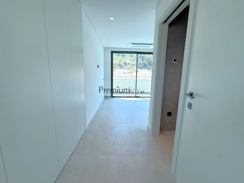 Moradia T4 para Venda em Albufeira e Olhos de Água Foto 17