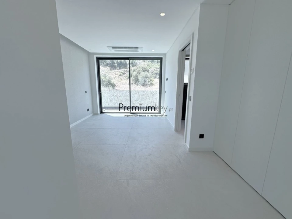 Moradia T4 para Venda em Albufeira e Olhos de Água Foto 22