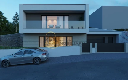 Moradia T3 para Venda em Quinchães