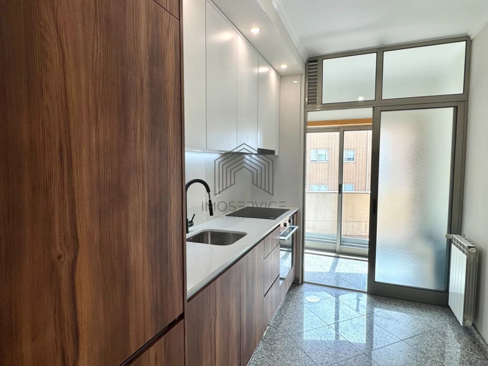 Apartamento T2 para Venda em Canidelo Foto 3