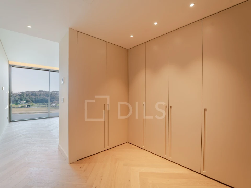 Apartamento T4 para Venda em Campanhã Foto 14