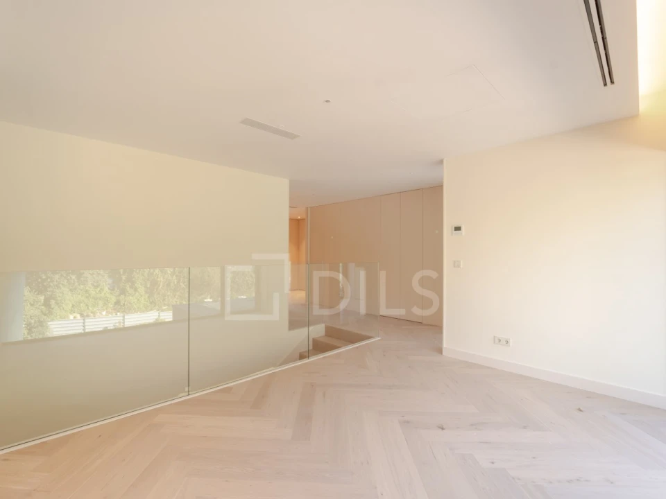 Apartamento T4 para Venda em Campanhã Foto 19