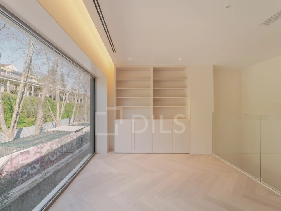 Apartamento T4 para Venda em Campanhã Foto 23
