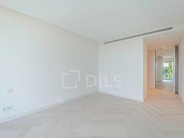 Apartamento T4 para Venda em Campanhã