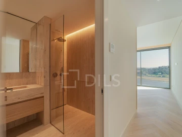 Apartamento T4 para Venda em Campanhã