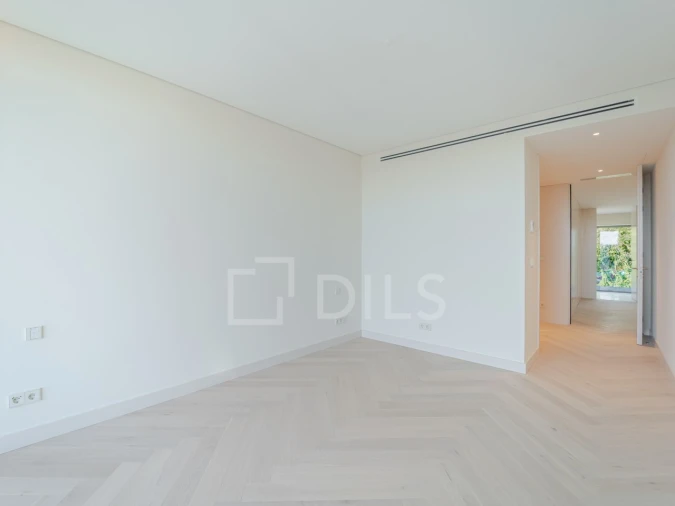 Apartamento T4 para Venda em Campanhã Foto 13