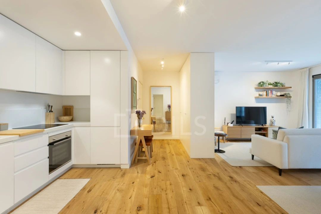 Apartamento T2 para Venda em Algés, Linda-A-Velha e Cruz Quebrada-Dafundo Foto 2