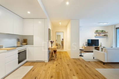 Apartamento T2 para Venda em Algés, Linda-A-Velha e Cruz Quebrada-Dafundo