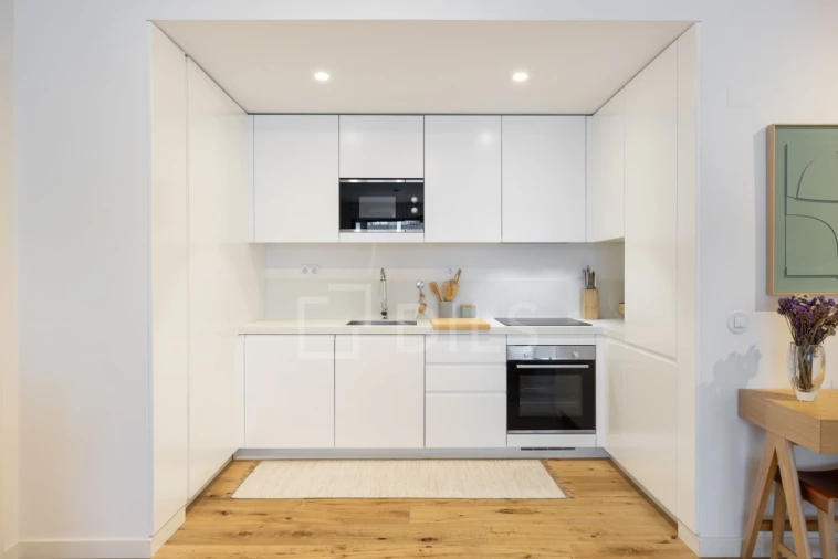 Apartamento T2 para Venda em Algés, Linda-A-Velha e Cruz Quebrada-Dafundo Foto 4