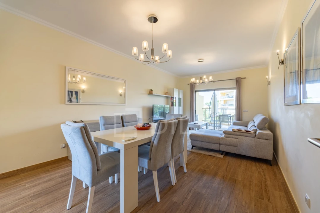 Apartamento T1 para Venda em Albufeira e Olhos de Água Foto 2