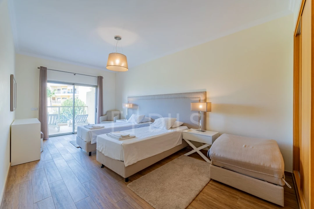 Apartamento T1 para Venda em Albufeira e Olhos de Água Foto 6